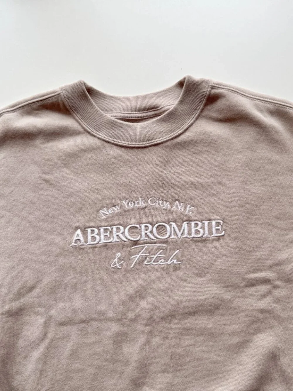 ABERCROMBIE & FITCH Taupe Cotton Fleece Embroidered Crew Sweatshirt, Size XS - Picture 8 of 14